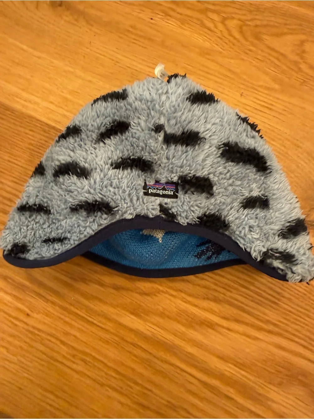 Patagonia Kids Blue Animal Knit Beanie Winter Hat Reversible 18/24 Months